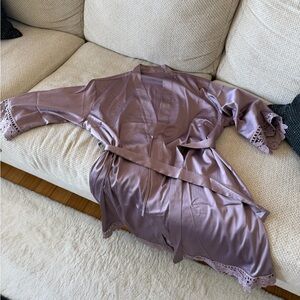 Satin Lace-Trim Robe - Lavender